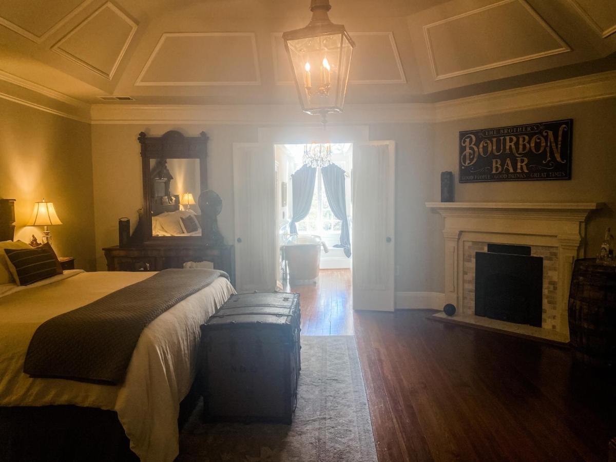 The Twelve Oaks Bed & Breakfast Ковингтон Экстерьер фото