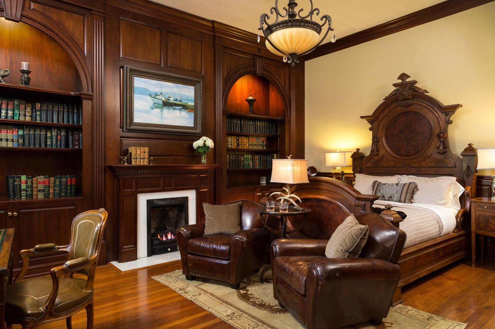 The Twelve Oaks Bed & Breakfast Ковингтон Экстерьер фото